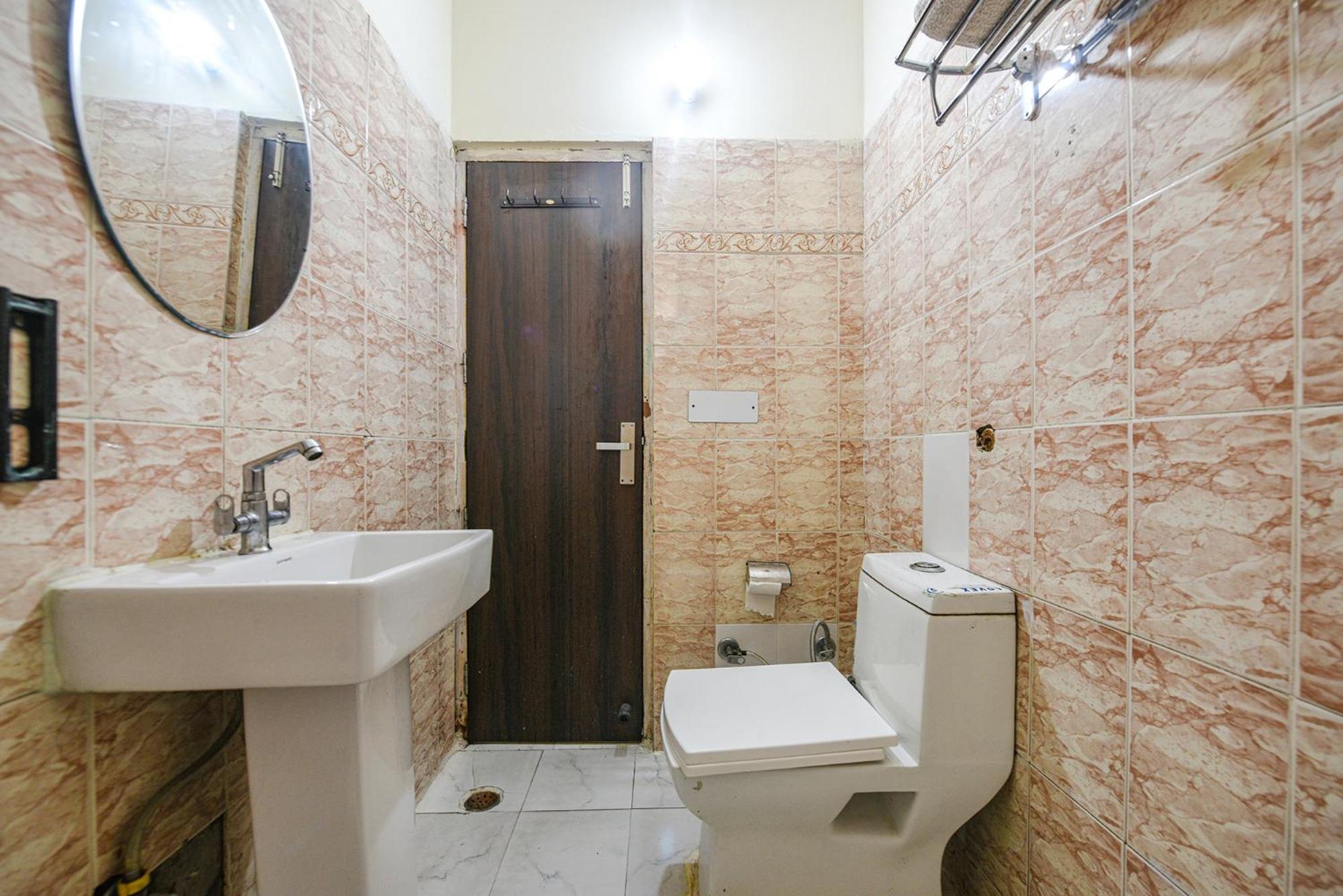 Fabhotel Royal Inn Chandīgarh المظهر الخارجي الصورة