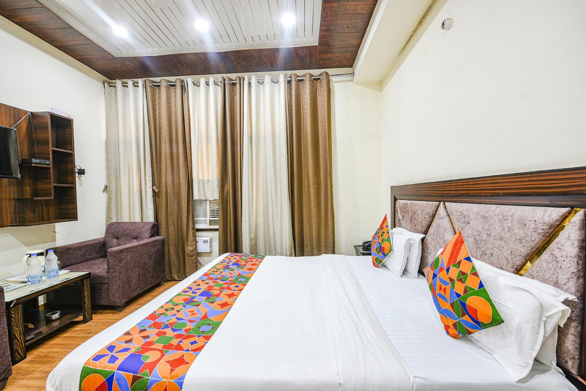 Fabhotel Royal Inn Chandīgarh المظهر الخارجي الصورة