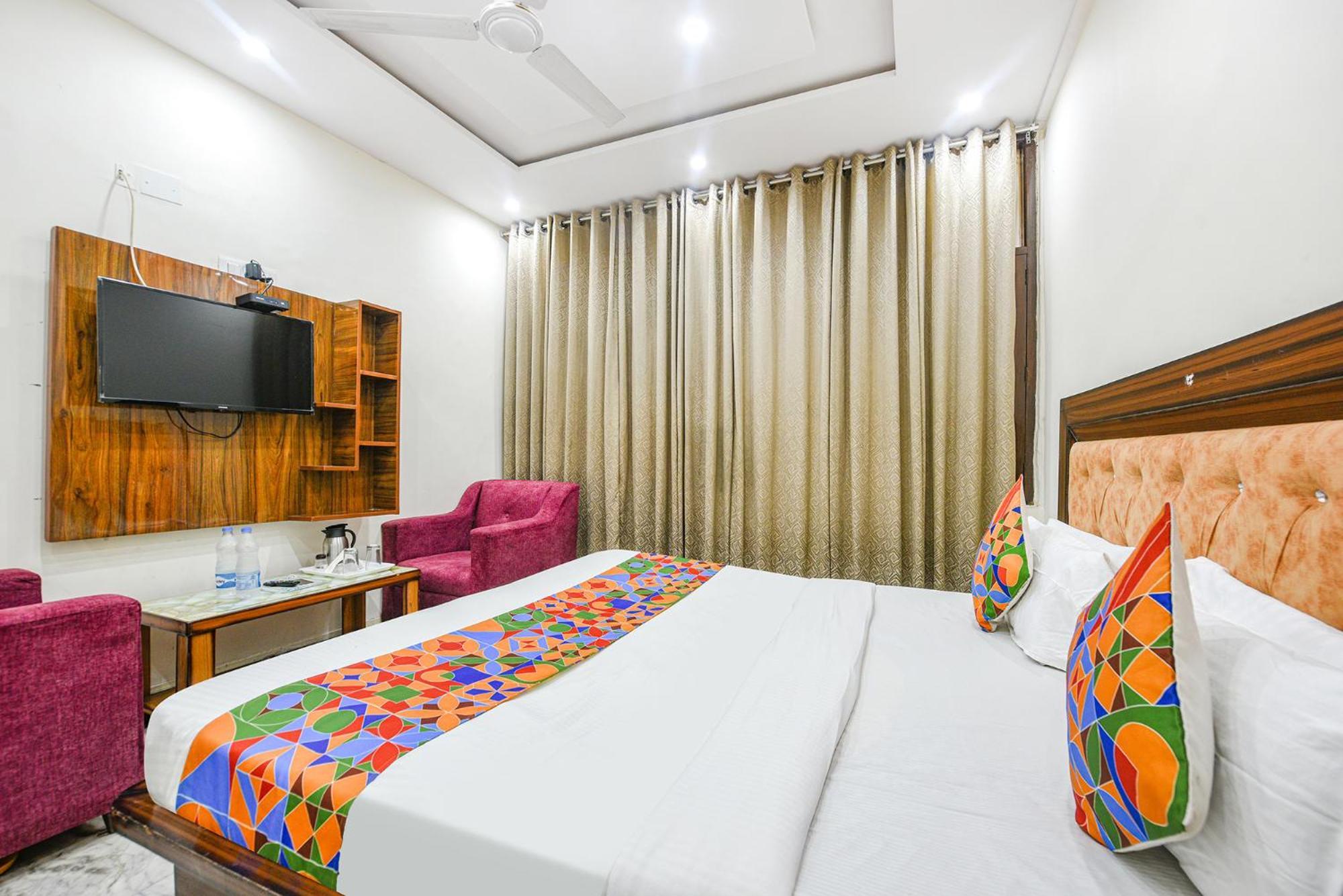 Fabhotel Royal Inn Chandīgarh المظهر الخارجي الصورة